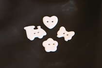 Boutons en porcelaine coeur : 