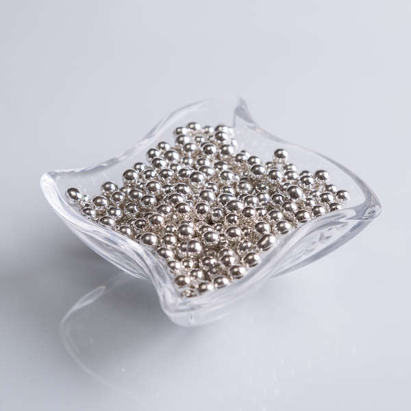 Les perles argentes/ or  : Drages